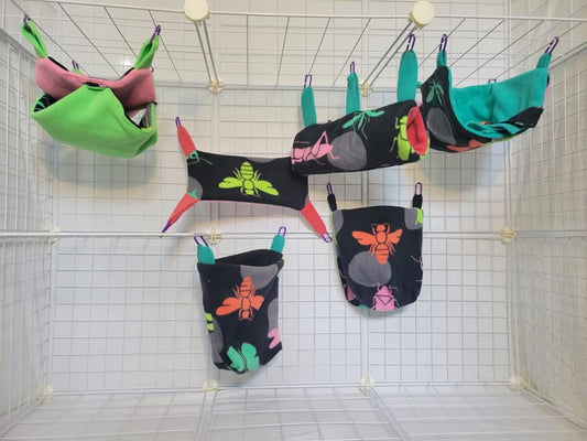 Fleece Cage Set 6 pc - Bugs on Black mini bridge
