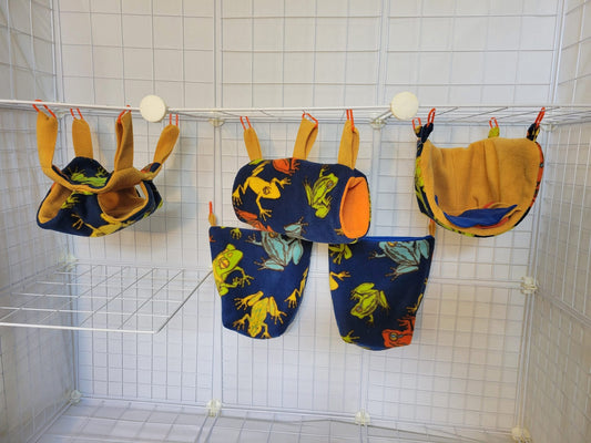 Fleece Cage Set 5 pc - Frogs on Navy