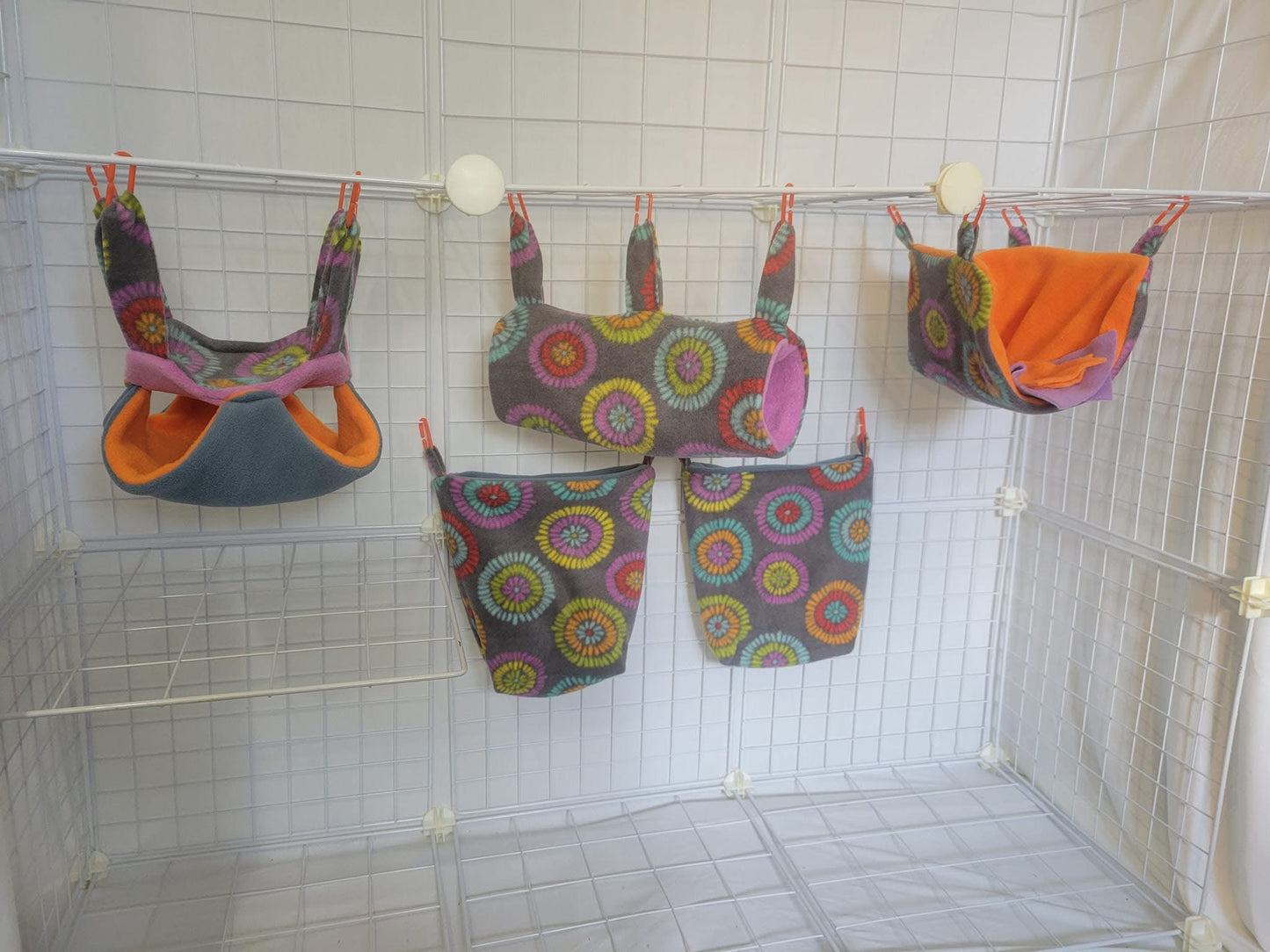 Fleece Cage Set 5 pc - Rainbow Bursts on Grey