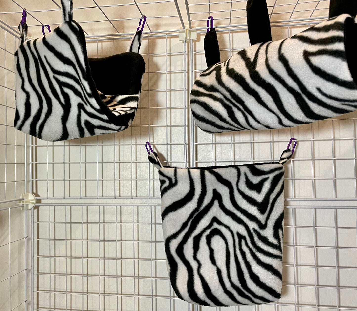 Fleece Cage Set with Cube 4pc - Zebra